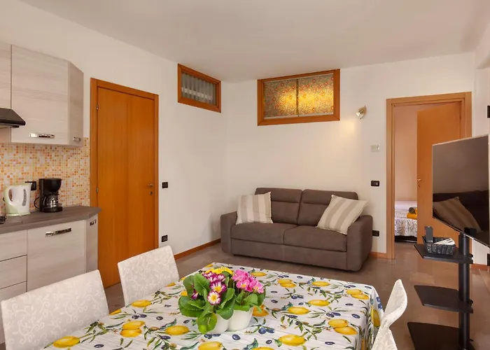 Apartment Aurorachiara 60 *